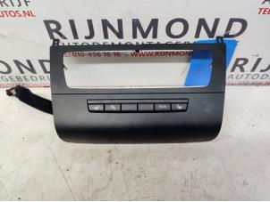 Gebruikte Schakelaar BMW 1 serie (E87/87N) 118i 16V Prijs op aanvraag aangeboden door Autodemontage Rijnmond BV