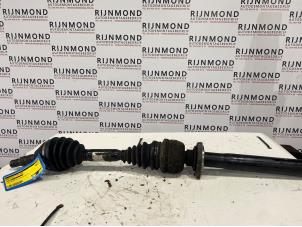 Gebruikte Homokineetas rechts-voor Opel Signum (F48) 3.0 CDTI V6 24V Prijs € 150,00 Margeregeling aangeboden door Autodemontage Rijnmond BV