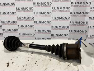 Gebruikte Steekas links-voor Audi A6 (C5) 2.5 TDI V6 24V Prijs € 50,00 Margeregeling aangeboden door Autodemontage Rijnmond BV