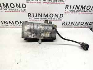 Gebruikte Standkachel Mercedes Vito (638.1/2) 2.2 CDI 108 16V Prijs op aanvraag aangeboden door Autodemontage Rijnmond BV