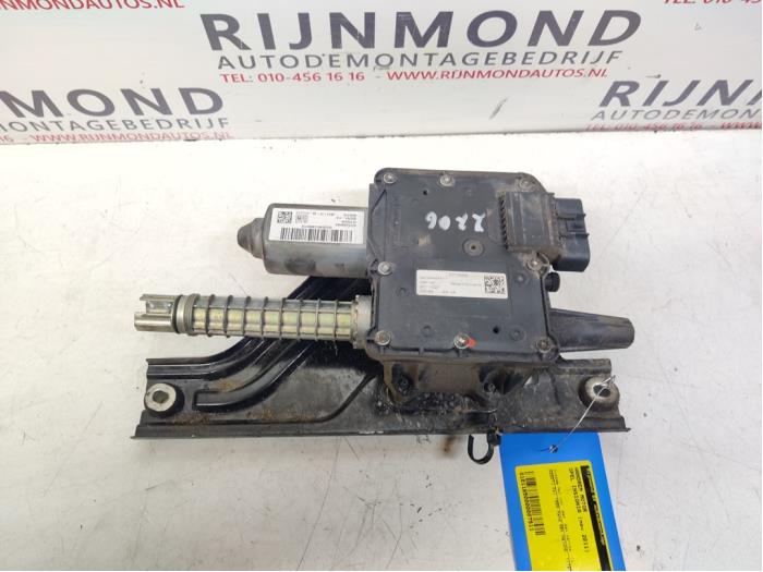 Gebruikte Handrem motor Opel Insignia 2.0 CDTI 16V 130 Ecotec Prijs € 75,00 Margeregeling aangeboden door Autodemontage Rijnmond BV