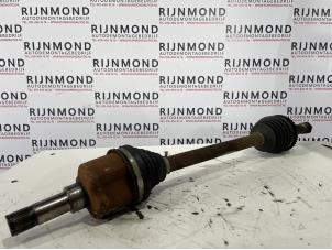 Gebruikte Aandrijfas links-voor Ford Transit 2.2 TDCi 16V Prijs € 75,00 Margeregeling aangeboden door Autodemontage Rijnmond BV