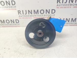 Gebruikte Stuurpomp Renault Laguna II Grandtour (KG) 1.6 16V Prijs € 50,00 Margeregeling aangeboden door Autodemontage Rijnmond BV