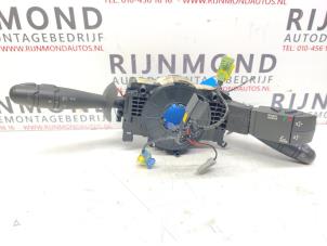 Gebruikte Schakelaar Stuurkolom (licht) Renault Laguna II Grandtour (KG) 1.6 16V Prijs op aanvraag aangeboden door Autodemontage Rijnmond BV