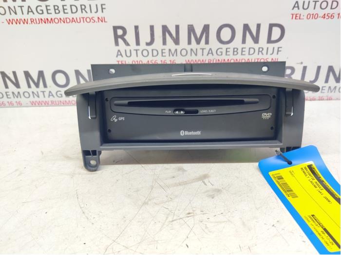 Gebruikte Module Navigatie Renault Laguna II Grandtour (KG) 1.6 16V Prijs € 50,00 Margeregeling aangeboden door Autodemontage Rijnmond BV