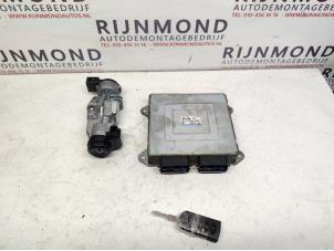 Gebruikte Kontaktslot + computer Mazda 5 (CR19) 1.8i 16V Prijs op aanvraag aangeboden door Autodemontage Rijnmond BV