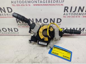 Gebruikte Licht + Raw Schakelaar Mazda 5 (CR19) 1.8i 16V Prijs op aanvraag aangeboden door Autodemontage Rijnmond BV