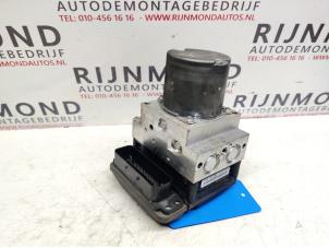 Gebruikte ABS Pomp Mercedes E (W211) 2.2 E-220 CDI 16V Prijs € 125,00 Margeregeling aangeboden door Autodemontage Rijnmond BV