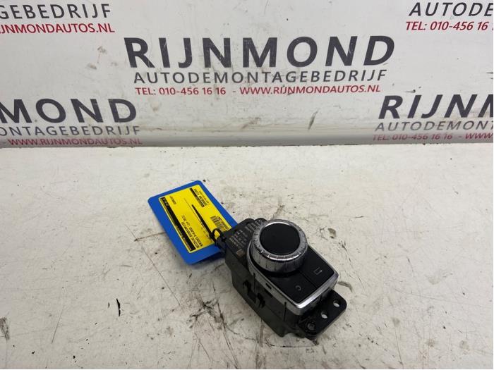 Gebruikte Bediening boordcomputer Mercedes A (W176) 1.5 A-180 CDI, A-180d 16V Prijs € 35,00 Margeregeling aangeboden door Autodemontage Rijnmond BV
