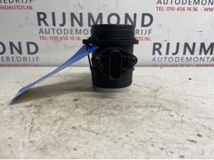 Gebruikte Luchtmassameter Volkswagen Golf IV (1J1) 1.9 TDI 100 Prijs € 20,00 Margeregeling aangeboden door Autodemontage Rijnmond BV