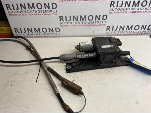 Gebruikte Handrem motor Opel Insignia Country Tourer 2.0 CDTI 16V 130 ecoFLEX Prijs € 130,00 Margeregeling aangeboden door Autodemontage Rijnmond BV