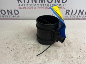 Gebruikte Luchtmassameter Opel Insignia Country Tourer 2.0 CDTI 16V 130 ecoFLEX Prijs € 20,00 Margeregeling aangeboden door Autodemontage Rijnmond BV