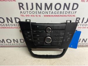 Gebruikte Multi Media Regelunit Opel Insignia Country Tourer 2.0 CDTI 16V 130 ecoFLEX Prijs € 60,00 Margeregeling aangeboden door Autodemontage Rijnmond BV