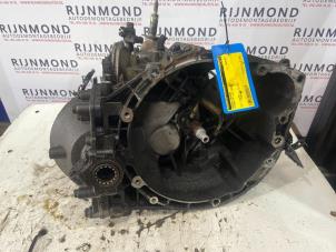 Gebruikte Versnellingsbak Citroen C8 (EA/EB) 2.0 HDiF 16V Prijs € 150,00 Margeregeling aangeboden door Autodemontage Rijnmond BV