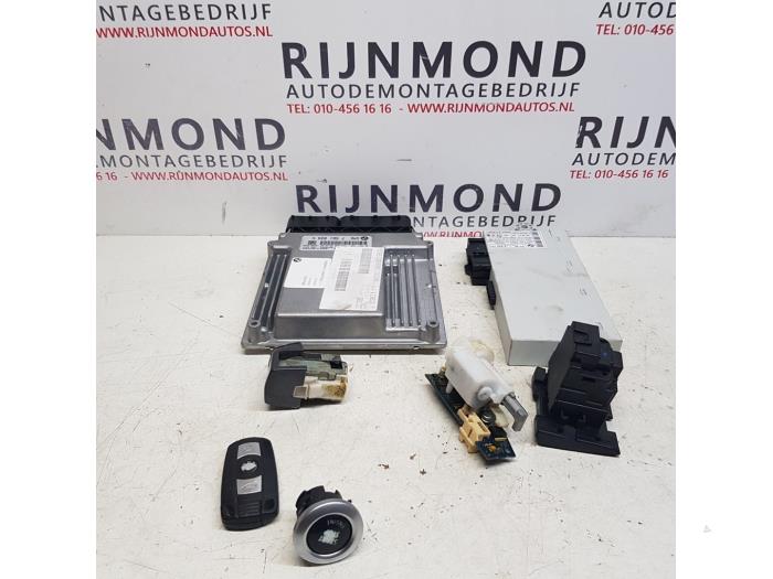 Gebruikte Kontaktslot + computer BMW 3 serie Touring (E91) 320i 16V Prijs € 250,00 Margeregeling aangeboden door Autodemontage Rijnmond BV