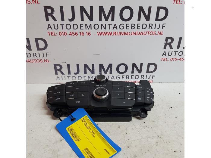 Gebruikte Multi Media Regelunit Opel Insignia 1.8 16V Ecotec Prijs € 100,00 Margeregeling aangeboden door Autodemontage Rijnmond BV