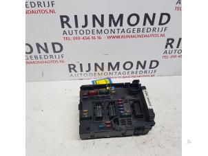 Gebruikte Zekeringkast Citroen C8 (EA/EB) 2.0 HDiF 16V Prijs € 75,00 Margeregeling aangeboden door Autodemontage Rijnmond BV