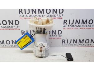 Gebruikte Benzinepomp Peugeot 208 I (CA/CC/CK/CL) 1.6 16V GTI Prijs € 121,00 Inclusief btw aangeboden door Autodemontage Rijnmond BV