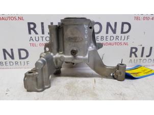 Gebruikte Oliepomp Ford Fiesta 6 (JA8) 1.0 EcoBoost 12V 100 Prijs € 151,25 Inclusief btw aangeboden door Autodemontage Rijnmond BV