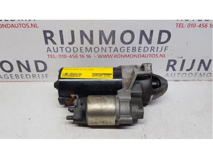Startmotor van een BMW X3 (F25) xDrive20d 16V 2011