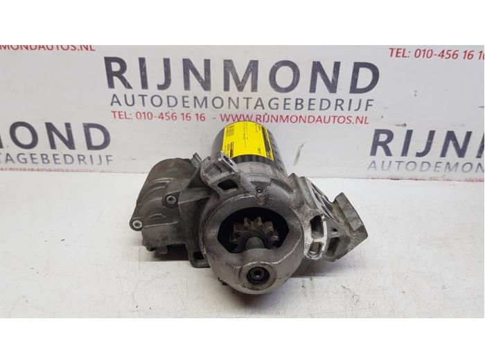 Startmotor van een BMW X3 (F25) xDrive20d 16V 2011
