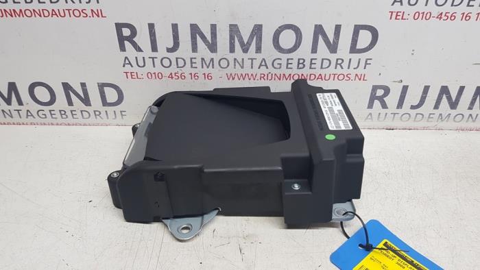 Gebruikte Head-up display Peugeot 3008 I (0U/HU) 1.6 16V THP 155 Prijs op aanvraag aangeboden door Autodemontage Rijnmond BV