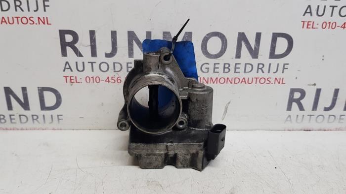 Gebruikte Gasklephuis Renault Megane II CC (EM) 1.9 dCi 130 Prijs € 25,00 Margeregeling aangeboden door Autodemontage Rijnmond BV