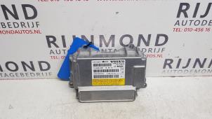 Gebruikte Airbag Module Volvo V60 I (FW/GW) 2.4 D5 20V Prijs op aanvraag aangeboden door Autodemontage Rijnmond BV