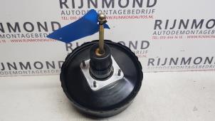 Gebruikte Rembekrachtiger Volkswagen Polo IV (9N1/2/3) 1.4 16V 75 Prijs op aanvraag aangeboden door Autodemontage Rijnmond BV