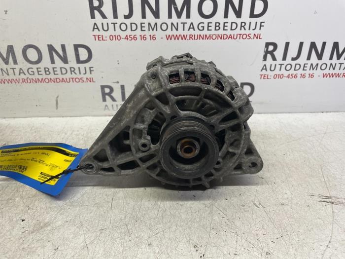 Gebruikte Dynamo Mercedes B (W246/W242) 1.8 B-200 CDI BlueEFFICIENCY 16V Prijs € 24,20 Inclusief btw aangeboden door Autodemontage Rijnmond BV