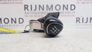 Gebruikte Versnellingspook Ford B-Max (JK8) 1.6 TDCi 16V 95 Van Prijs op aanvraag aangeboden door Autodemontage Rijnmond BV
