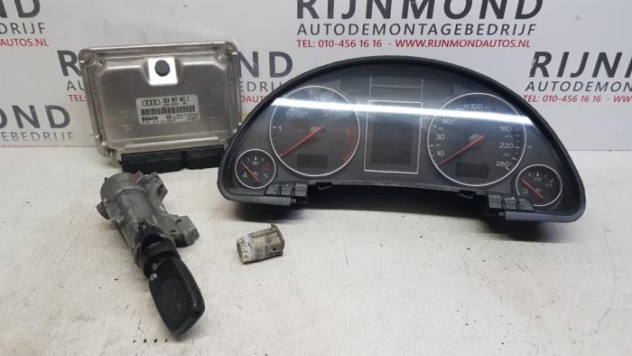 Gebruikte Kontaktslot + computer Audi A4 Quattro (B6) 2.5 TDI V6 24V Prijs op aanvraag aangeboden door Autodemontage Rijnmond BV
