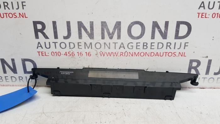 Gebruikte Display Interieur Kia Cee'd (JDB5) 1.6 GDI 16V Prijs op aanvraag aangeboden door Autodemontage Rijnmond BV