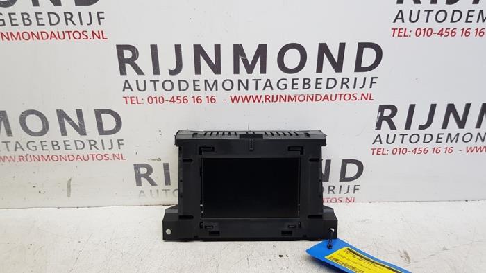 Gebruikte Display Interieur Opel Zafira (M75) 1.7 CDTi 16V Prijs op aanvraag aangeboden door Autodemontage Rijnmond BV