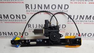 Gebruikte Raammechaniek 4Deurs links-achter Jaguar XF (CC9) 3.0 D V6 24V Prijs € 24,20 Inclusief btw aangeboden door Autodemontage Rijnmond BV