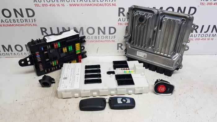 Gebruikte Kontaktslot + computer BMW 3 serie (F30) 340i 3.0 TwinPower Turbo 24V Prijs € 726,00 Inclusief btw aangeboden door Autodemontage Rijnmond BV