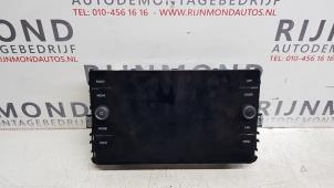 Gebruikte Navigatie Display Volkswagen Polo VI (AW1) 1.0 TSI 12V Prijs € 199,99 Inclusief btw aangeboden door Autodemontage Rijnmond BV