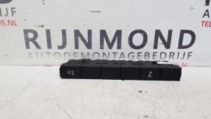 Gebruikte Start/Stop schakelaar Volkswagen Polo VI (AW1) 1.0 TSI 12V Prijs € 18,15 Inclusief btw aangeboden door Autodemontage Rijnmond BV