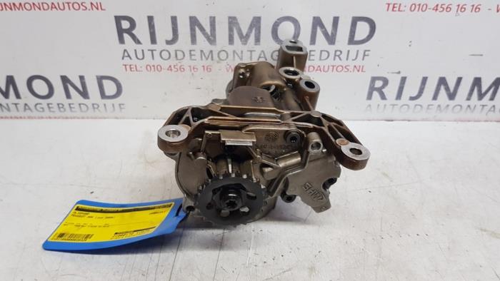 Gebruikte Oliepomp Peugeot 308 SW (4E/H) 1.6 16V THP 150 Prijs € 170,00 Margeregeling aangeboden door Autodemontage Rijnmond BV