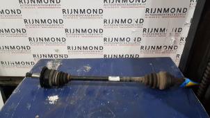 Gebruikte Aandrijfas rechts-voor BMW 1 serie (F20) 118d 2.0 16V Prijs € 36,30 Inclusief btw aangeboden door Autodemontage Rijnmond BV