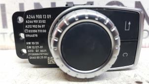 Gebruikte Multi Media Regelunit Mercedes A (W176) 1.6 A-200 16V Prijs € 84,70 Inclusief btw aangeboden door Autodemontage Rijnmond BV