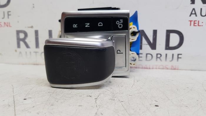 Gebruikte Selectiehendel automaat Mercedes A (W176) 2.0 A-45 AMG Turbo 16V 4-Matic Prijs € 272,25 Inclusief btw aangeboden door Autodemontage Rijnmond BV