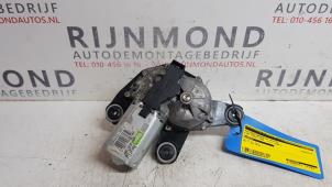 Gebruikte Ruitenwissermotor achter Fiat Grande Punto (199) 1.4 Prijs € 25,00 Margeregeling aangeboden door Autodemontage Rijnmond BV