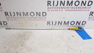 Gebruikte Olie Peilstok Volvo V40 (MV) 1.6 T3 GTDi 16V Prijs op aanvraag aangeboden door Autodemontage Rijnmond BV