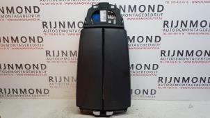 Gebruikte Armsteun BMW 6 serie (F12) M6 V8 32V TwinPower Turbo Prijs € 150,00 Margeregeling aangeboden door Autodemontage Rijnmond BV