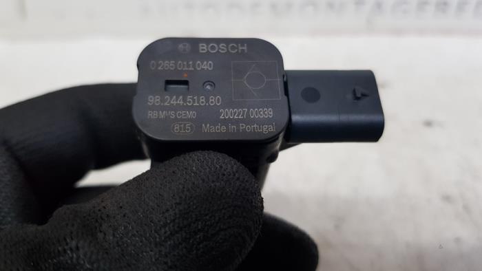 Brandstofdruk sensor van een Opel Corsa F (UB/UH/UP) 1.2 Turbo 12V 100 2020