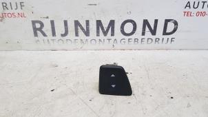 Gebruikte Ruit schakelaar elektrisch Fiat 500 (312) 1.2 Prijs € 12,10 Inclusief btw aangeboden door Autodemontage Rijnmond BV