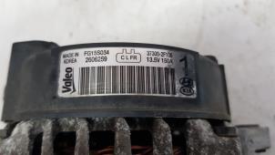 Gebruikte Dynamo Hyundai iX35 (LM) 2.0 CRDi 16V 4x4 Prijs € 36,30 Inclusief btw aangeboden door Autodemontage Rijnmond BV