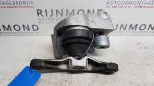 Gebruikte Motorrubber Volvo V40 (MV) 2.0 T2 16V Prijs op aanvraag aangeboden door Autodemontage Rijnmond BV