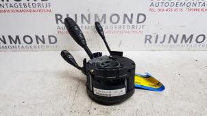 Gebruikte Combischakelaar Stuurkolom Mercedes S (W220) 3.2 S-320 CDI 24V Prijs € 70,00 Margeregeling aangeboden door Autodemontage Rijnmond BV